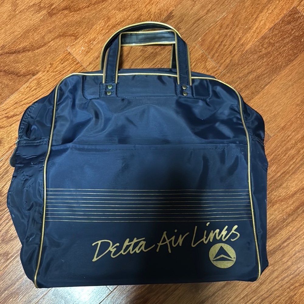 Vintage Delta Air Line Navy Travel Bag with Gold Accents